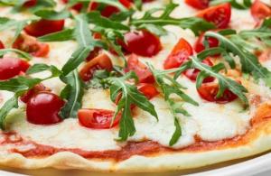 가장 맛있는 피자 반죽 : 사진이 포함된 레시피 맛있는 피자 반죽