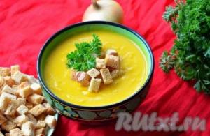 Cara membuat sup labu kuning yang dihaluskan