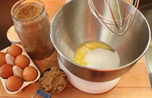 Ako upiecť tvarohové muffiny - rýchle a chutné recepty krok za krokom s fotografiami Ako pripraviť tvarohové muffiny vo formách