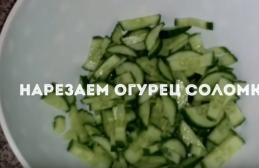 Recept na nafukovaný šalát s kuracím mäsom