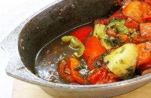 Kuhanje povrtnog gulaša prema ukusnim receptima Kako kuhati povrtni gulaš u pećnici