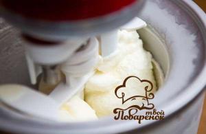 Cara membuat es krim keju cottage: resep Resep es krim keju cottage untuk pemula