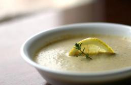 سوپ گل کلم خامه ای خوشمزه و سالم