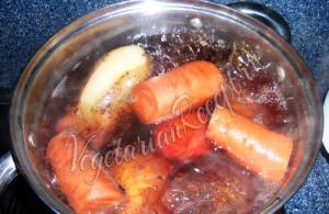 Mantel bulu vegetarian dengan terong